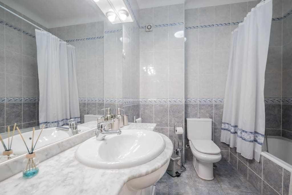 Apart Lisboa Confortavel 2 Quartos Com Terraco Odivelas  Exterior foto