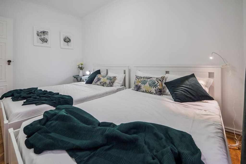 Apart Lisboa Confortavel 2 Quartos Com Terraco Odivelas  Exterior foto