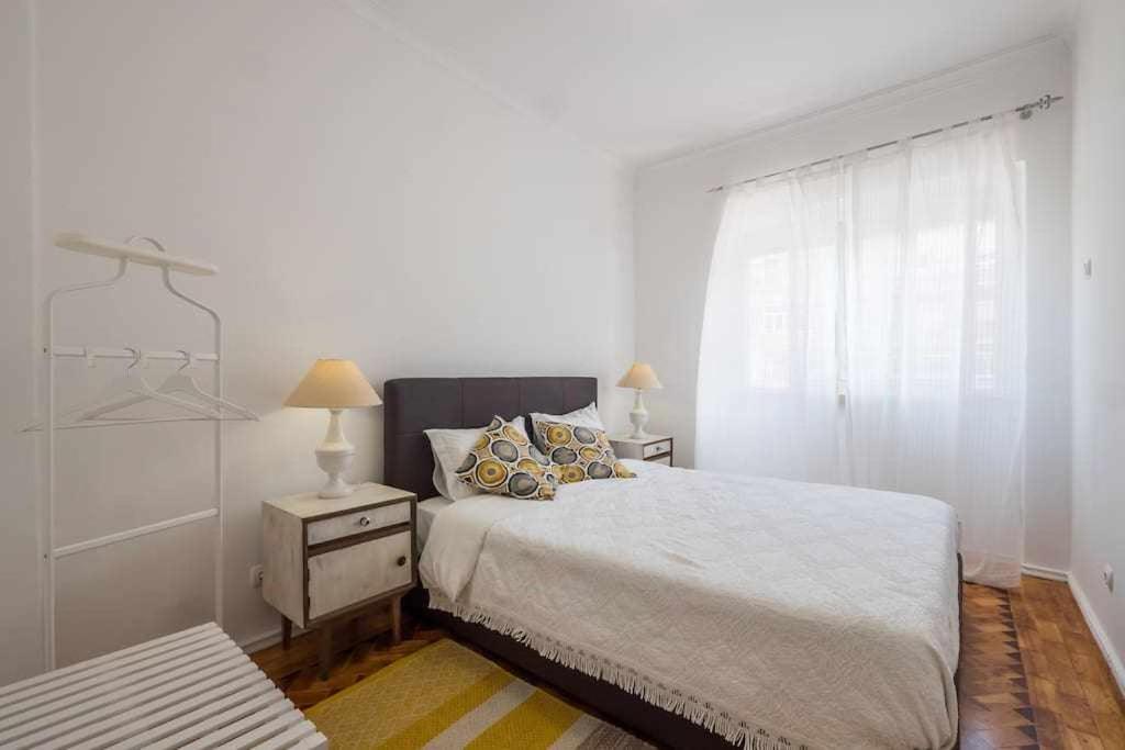 Apart Lisboa Confortavel 2 Quartos Com Terraco Odivelas  Exterior foto